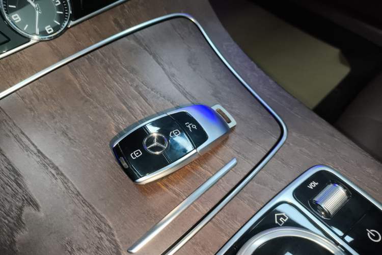 Used Mercedes-Benz E-Class 2018 E 200 L
