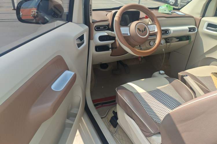 Used Wuling Hongguang MINIEV 2024 3rd Generation 215km Youth Edition