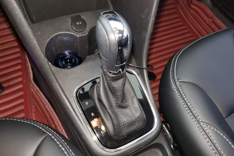 Used Volkswagen Polo 2018 1.5L Automatic Enjoyment Model Gear Lever