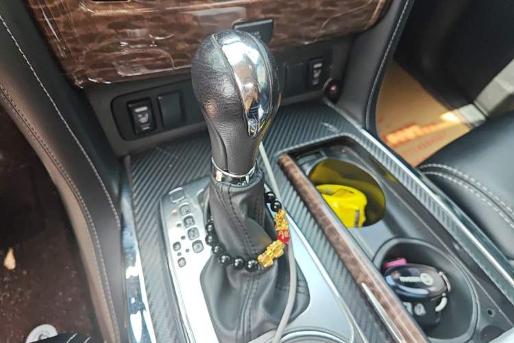 Used Nissan Patrol  Gear Lever