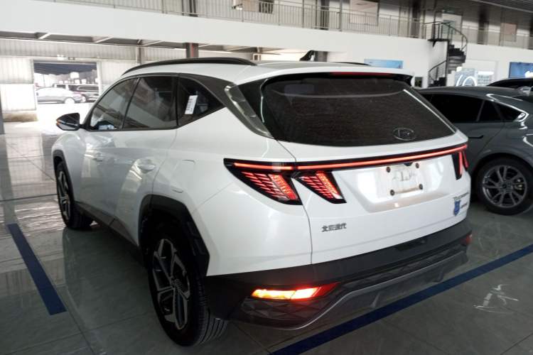 Used Hyundai Tucson 2023 Tucson L 1.5T Automatic Two-Wheel Drive DLX Luxury Edition Exterior 2