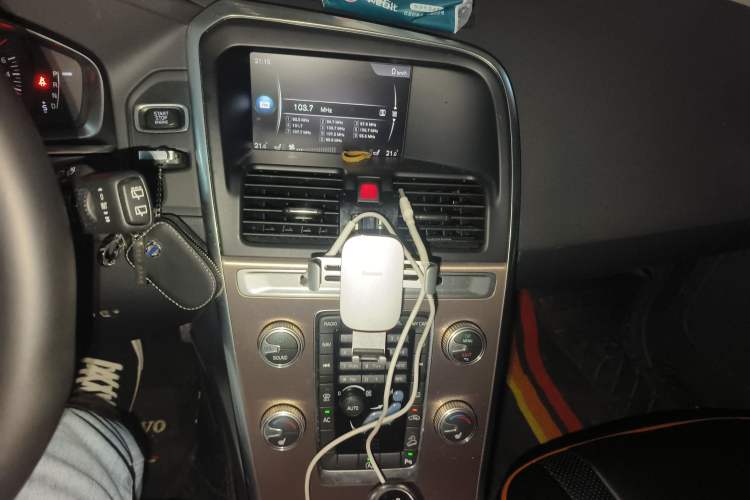 Used Volvo XC60 2017 T5 AWD Smart Upgrade Edition
