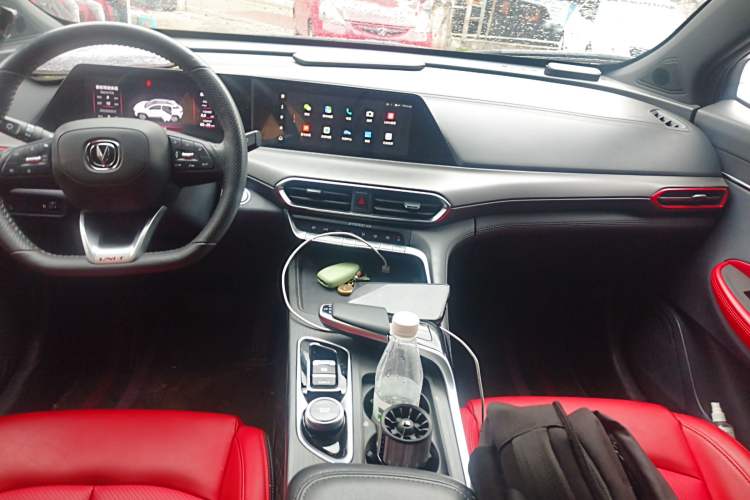Used CHANGAN UNI-T 2020 1.5T Prestige Version
