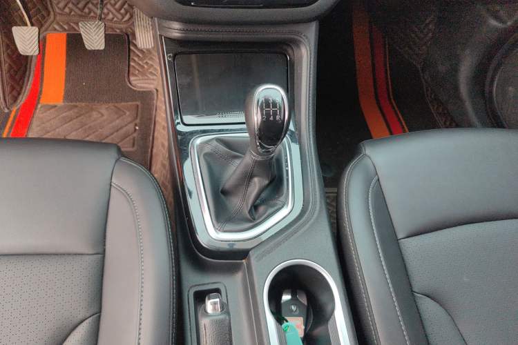 Used CHANGAN CS35PLUS 2022 1.6L Manual Luxury Edition
