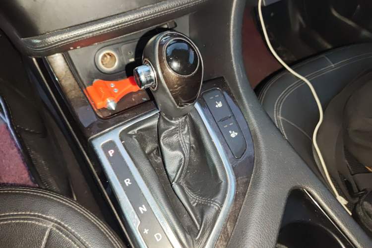 Used Kia K5 2011 2.0L Automatic DLX