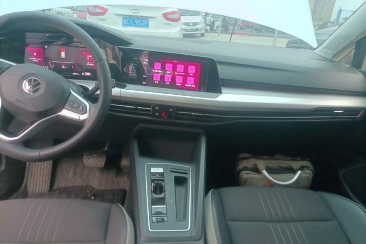 Used Volkswagen Golf 2023 280TSI DSG Pro