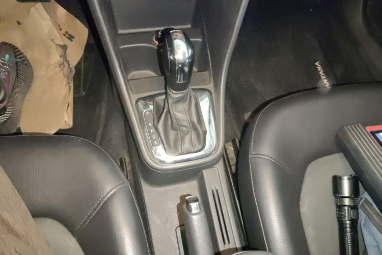 Used Volkswagen Santana 2015 1.6L Automatic Comfort Edition