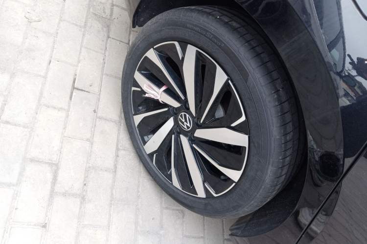 Used Volkswagen Passat 2025 Outstanding Model 330TSI Elite Edition
