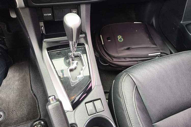 Used Toyota Corolla 2017 Revised Version 1.2T S-CVT GL-i