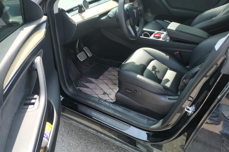 Used Tesla Model Y 2022 Revised Version Rear-Wheel Drive Driver Seat