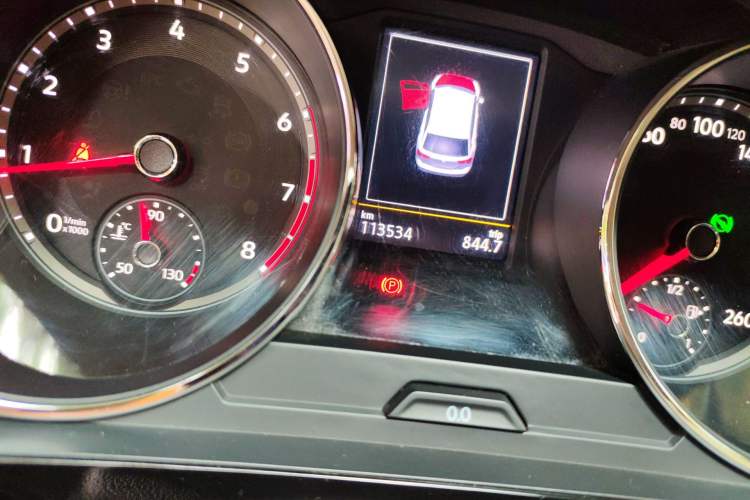 Used Volkswagen Tiguan L 2017 330TSI Automatic Two-Wheel Drive Flagship Edition Odometer Close Up