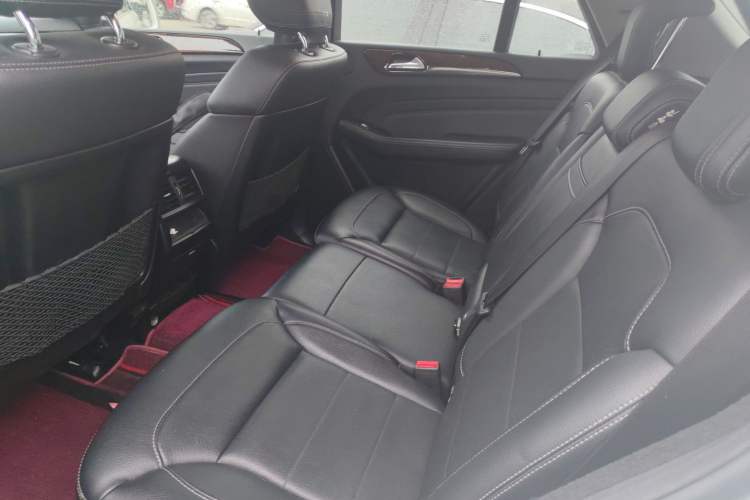 Used Mercedes-Benz M-Class 2014 ML 400 4MATIC Dynamic Model
