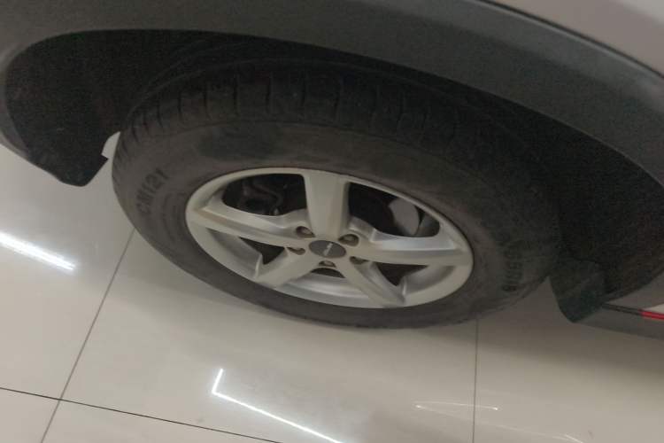 Used Dongfeng Fengon 500 2022 1.5L CVT Enjoyment Version Right Rear Wheel Hub