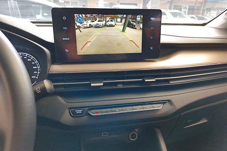 Used Geely Auto Vision X3 2021 PRO 1.5L CVT Deluxe Model
