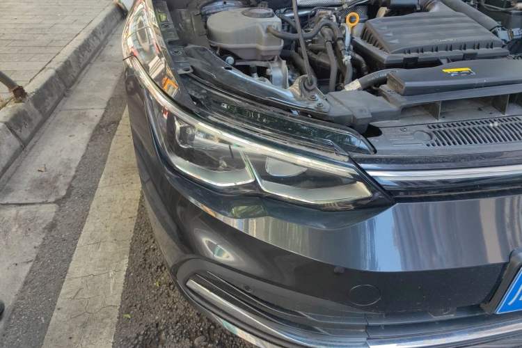 Used Volkswagen Golf 2021 280TSI DSG Pro Right Front Headlight