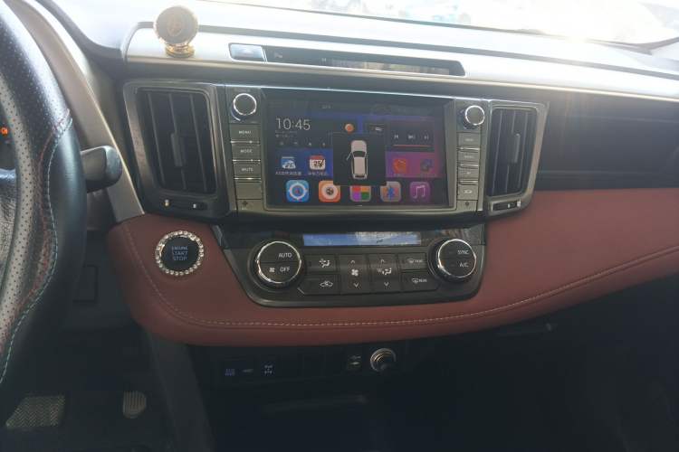 Used Toyota RAV4 2013 2.5L Automatic 4x4 Elite Edition Audio And AC Panel