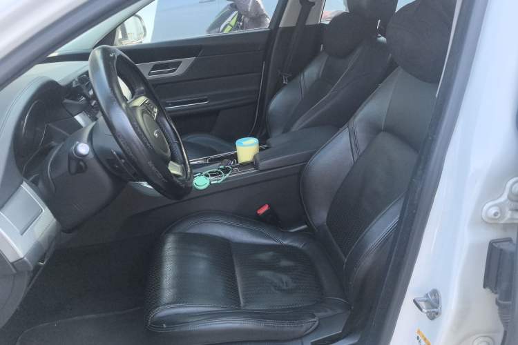 Used Jaguar XF 2016 XF 2.0T Two-Wheel-Drive Luxury Edition