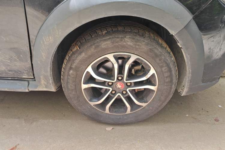 Used FORTHING Joyear XV 2016 1.6L CVT Luxury Model