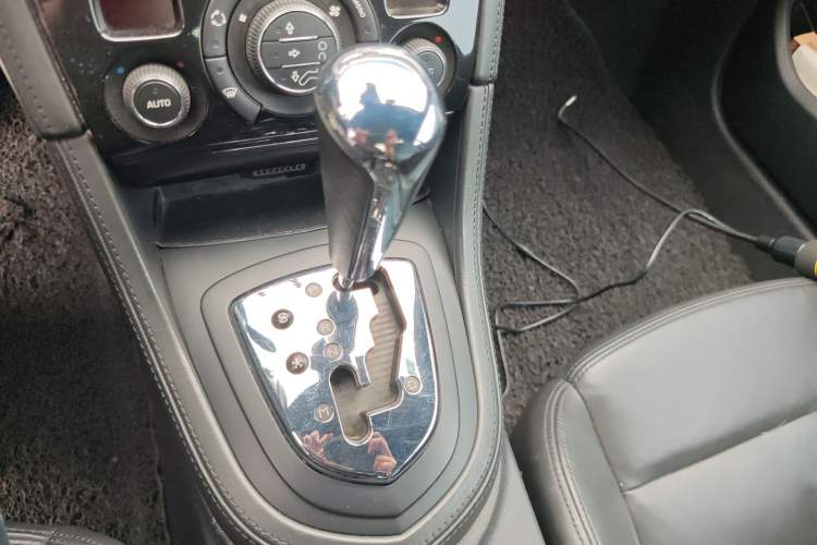Used Peugeot RCZ 2011 1.6T Fashion Edition Gear Lever