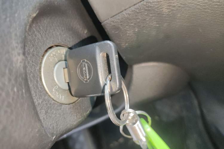 Used Nissan Navara 2017 2.5L Manual Two-Wheel Drive Standard Edition QR25