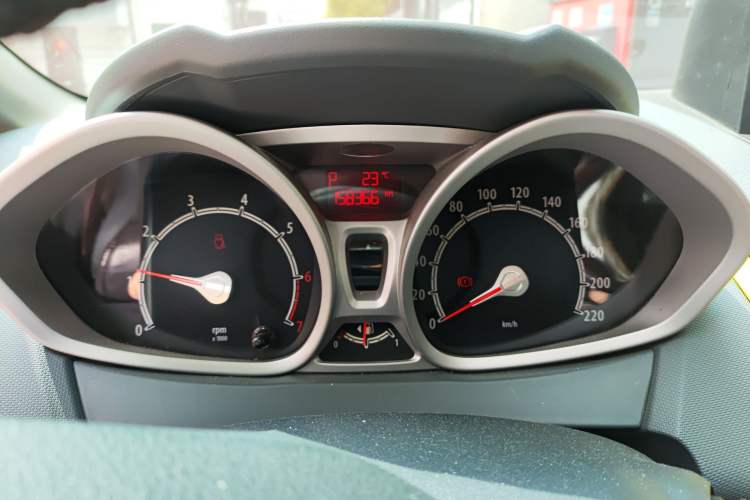 Used Ford Fiesta 2010 Hatchback 1.5L Automatic Limited Edition "Guangmang"
