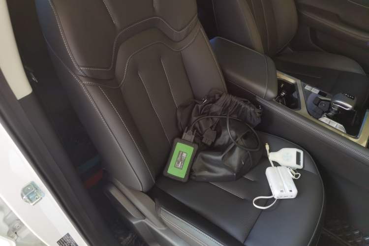 Used JETOUR X70 2024 1.5T DCT Enjoyment Edition 5 Seats
