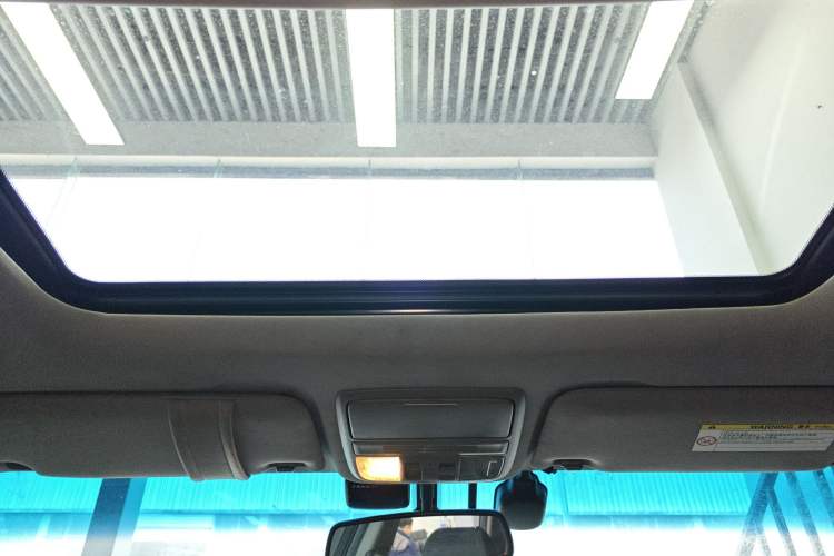 Used Honda Crosstour 2012 2.4L Luxury Edition Headliner