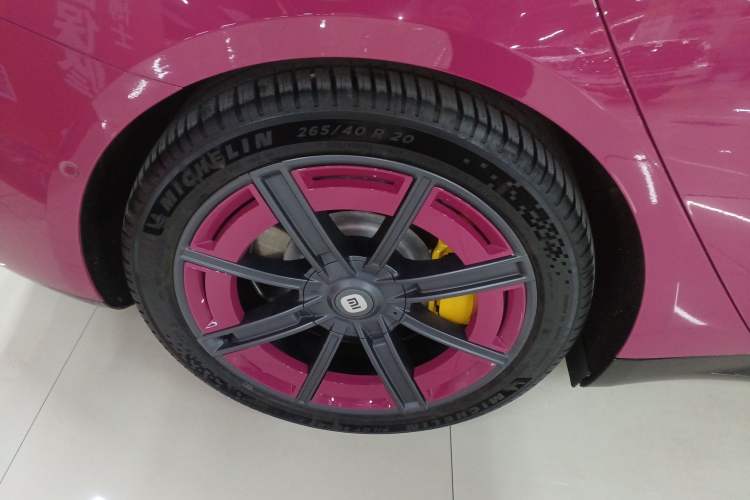 Used Xiaomi Auto SU7 2024 Four-Wheel Drive Ultra-Long Range Advanced Intelligent Driving Max Edition Exterior 5