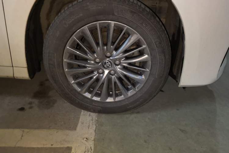 Used Toyota Alphard 2020 Dual-Engine 2.5L Prestige Edition Right Front Wheel Hub