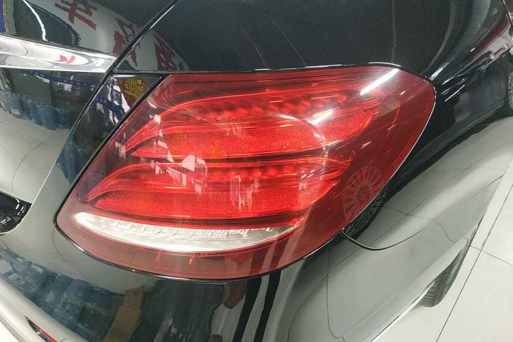 Used Mercedes-Benz E-Class 2020 Facelift E 260 L
