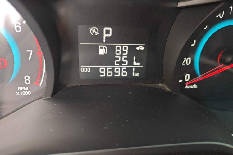 Used Chevrolet Cavalier 2019 320 Automatic Enjoyment with Sunroof Odometer Close Up