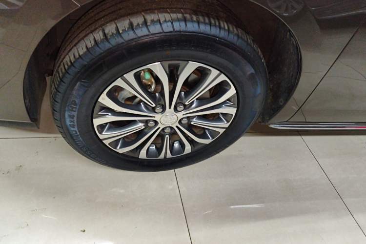 Used Buick GL8 2023 Land Executive Class 652T Luxury Model