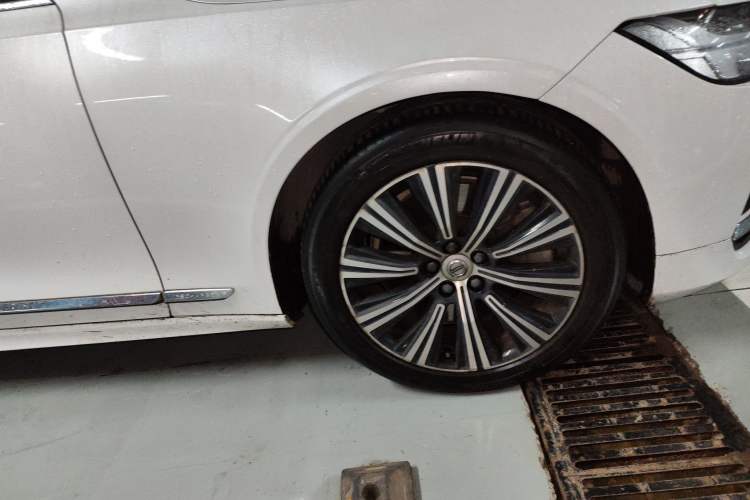 Used Volvo S90 New Energy 2021 T8 eDrive Hybrid Zhiyi Luxury Edition