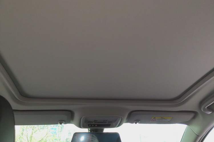 Used Chevrolet Malibu XL 2022 535T Automatic Sport Edition Headliner