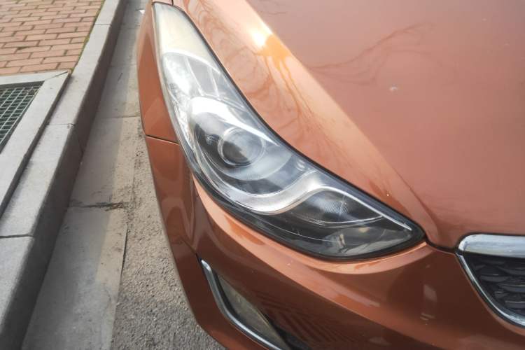 Used Hyundai Elantra (5th Generation / Langdong) 2012 1.6L Manual Leading Model