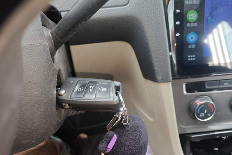 Used Volkswagen Golf 2015 1.4TSI Automatic Comfort Model
