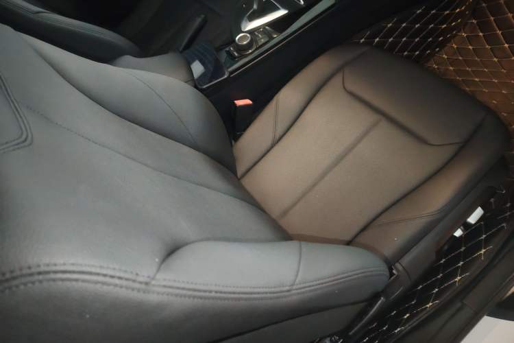 Used BMW 3 Series 2016 316Li Fashion Model