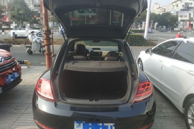 Used Volkswagen Beetle 2018 180TSI Joyful Orange Edition
