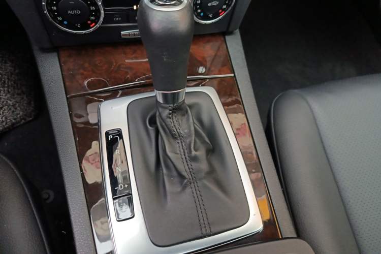 Used Mercedes-Benz C-Class 2013 C 260 CGI Elegant Model
