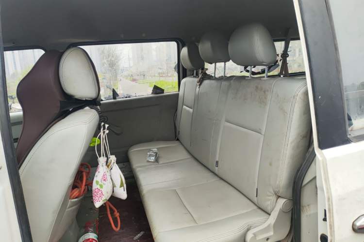 Used Jinbei New Hiace X30L 2018 1.5L Business Edition DLCG14 Left Rear Seat