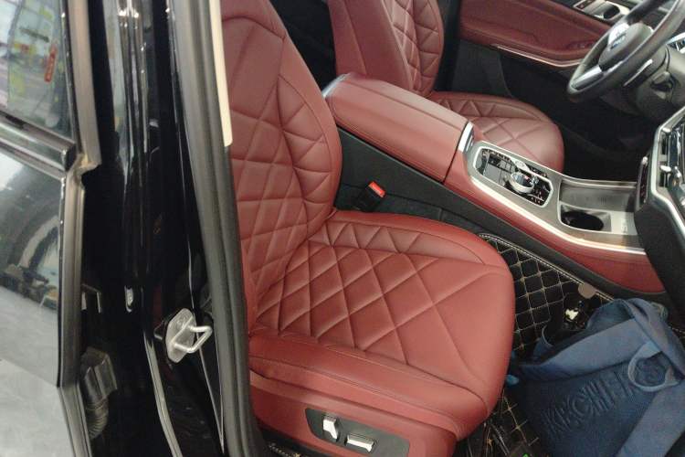 Used BMW X5 2023 xDrive 30Li Luxury M Sport Night Edition Package