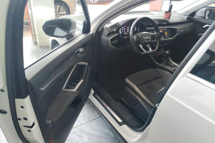 Used Audi Q3 2021 35 TFSI Fashion Dynamic Model Driver Seat