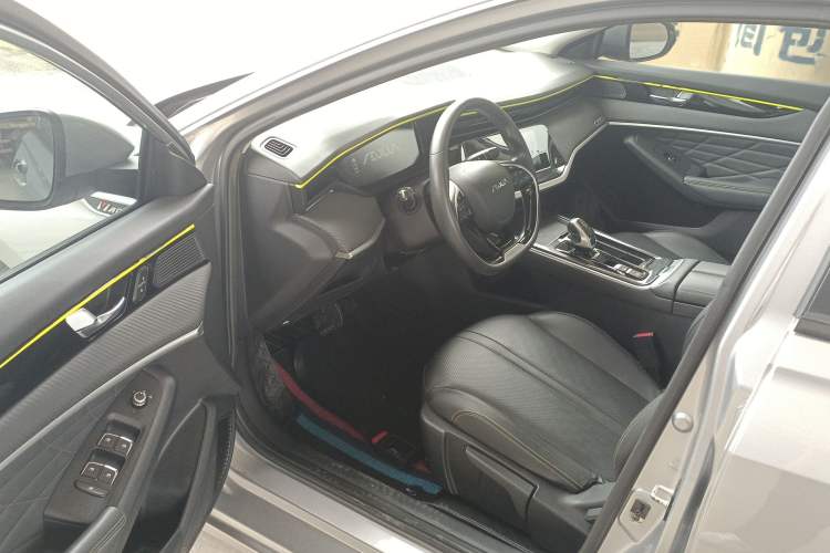 Used Dongfeng Aeolus Yixuan MAX 2021 Super-Efficient Dad Hybrid Edition