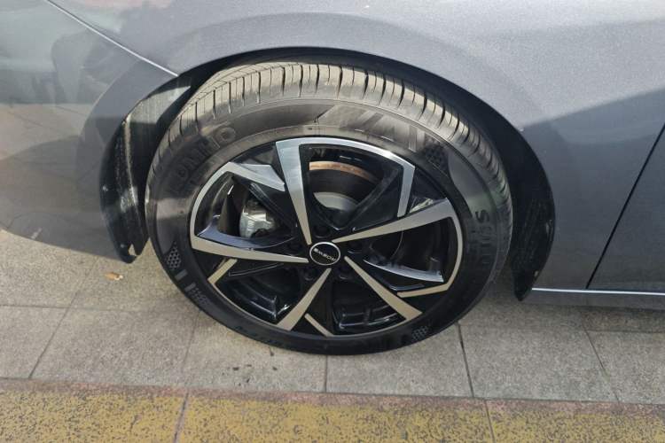 Used Roewe i5 2024 1.5L CVT Luxury Edition
