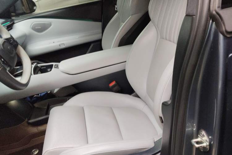 Used Lynk & Co Z10 2025 95 kWh 702 km All-Wheel Drive Intelligent Driving Ultra