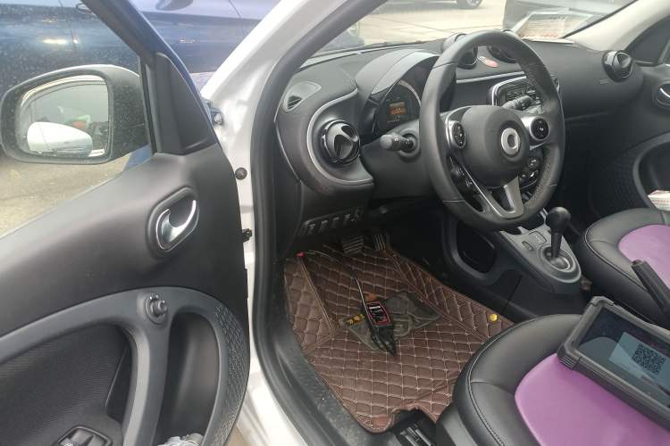 Used smart forfour 2016 1.0L 52 kW Passion Edition
