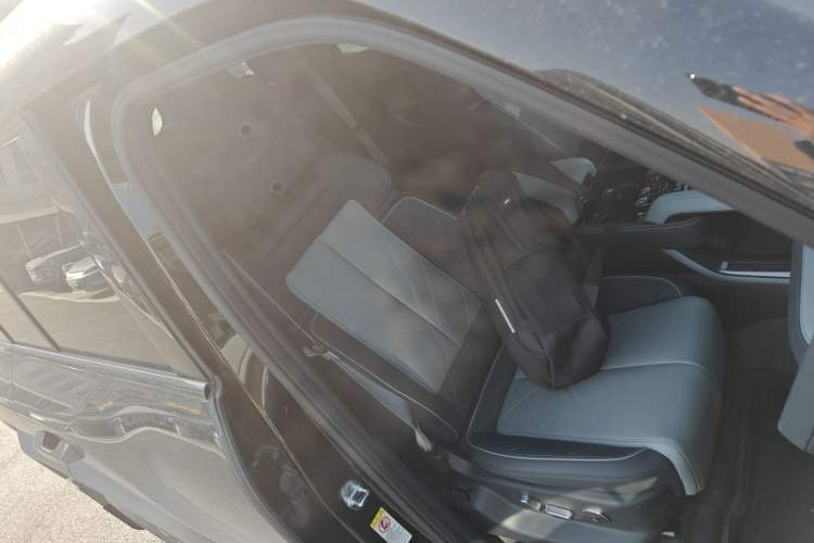 Used Formula Leopard Leopard 5 2023 Navigator Edition
