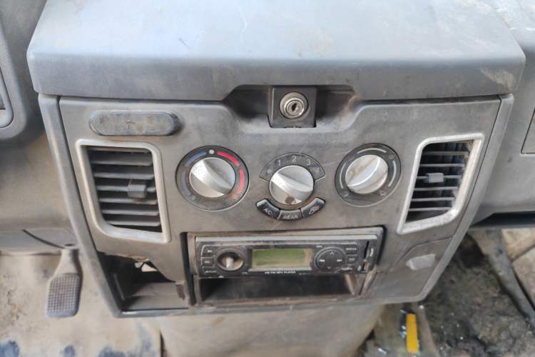 Used Iveco Daily 2009 2.5T-A35 7-Seater