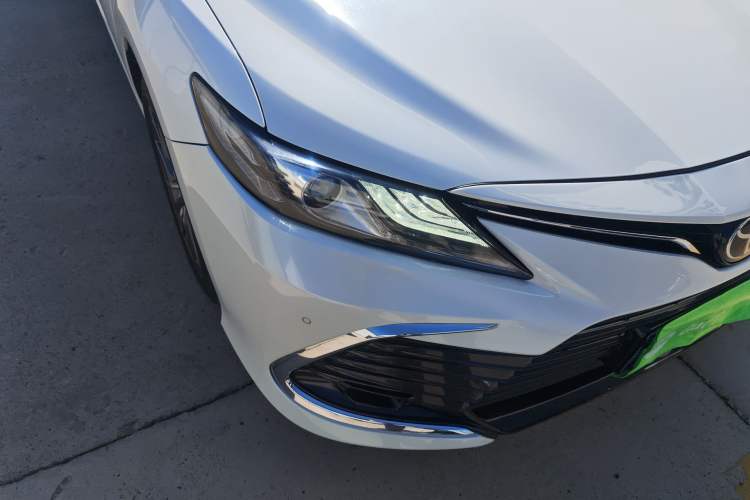 Used Toyota Camry 2021 2.5G Luxury Edition Right Front Headlight