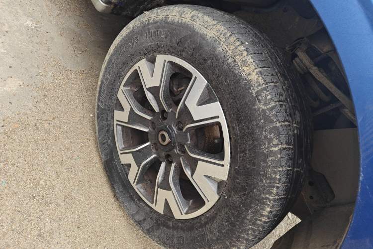 Used Great Wall Poer 2019 2.0T Automatic Gasoline Two-Wheel Drive Comfort Edition GW4C20B Right Front Wheel Hub